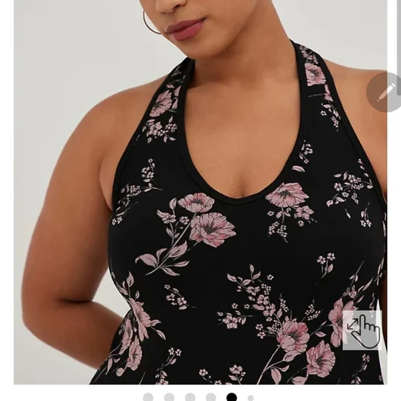 🆕️🌺 1X BLACK FLORAL HALTER TOP - FOXY FIT🌺 - Picture 3 of 6